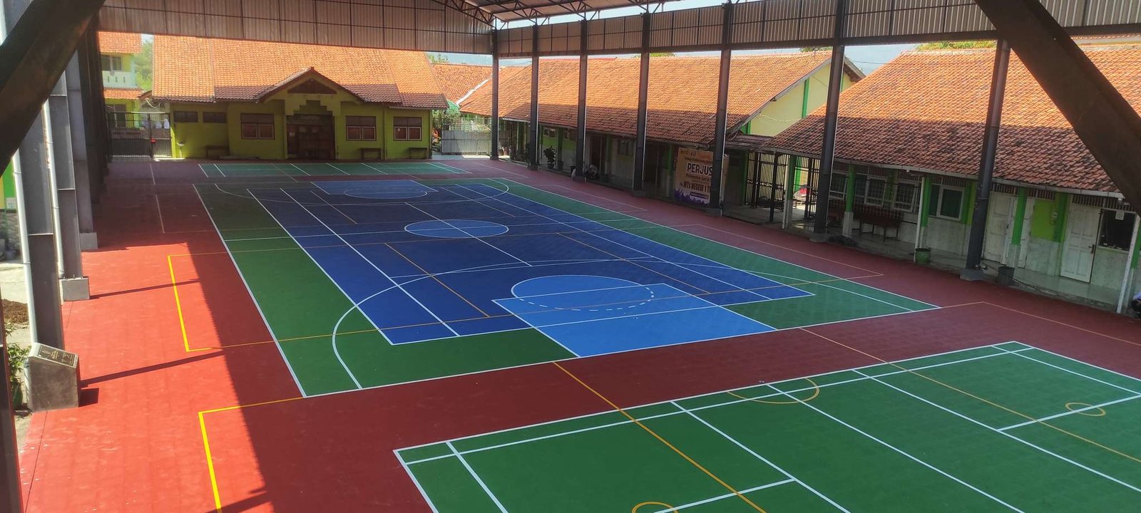 Lapangan Indoor