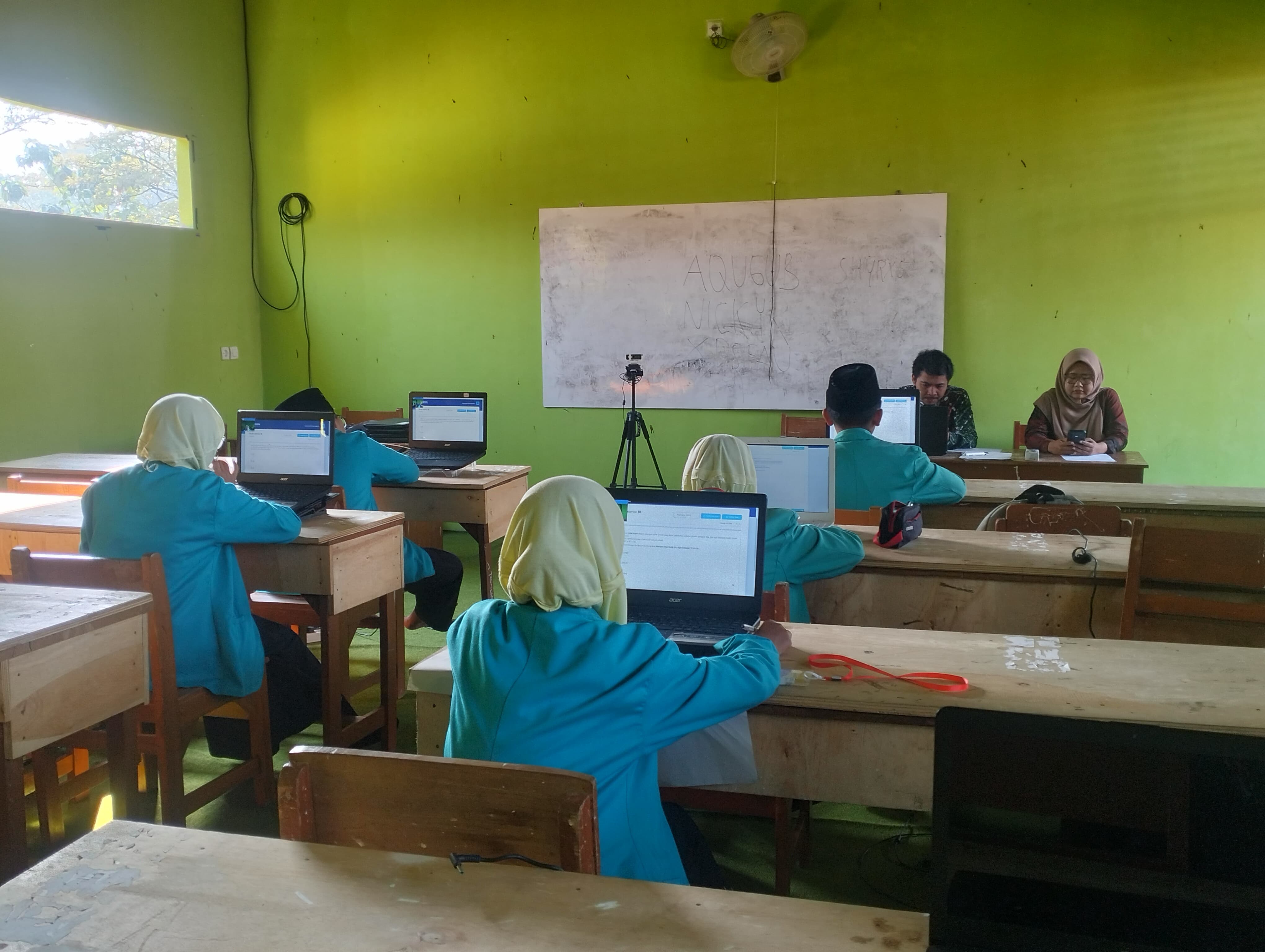 Pelaksanaan Olimpiade Sains Nasional 2026 di MTsN 1 Tegal Berlangsung Lancar dan Tertib